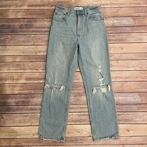 Abercrombie & Fitch Ankle Straight Ultra High Rise Jeans Distressed